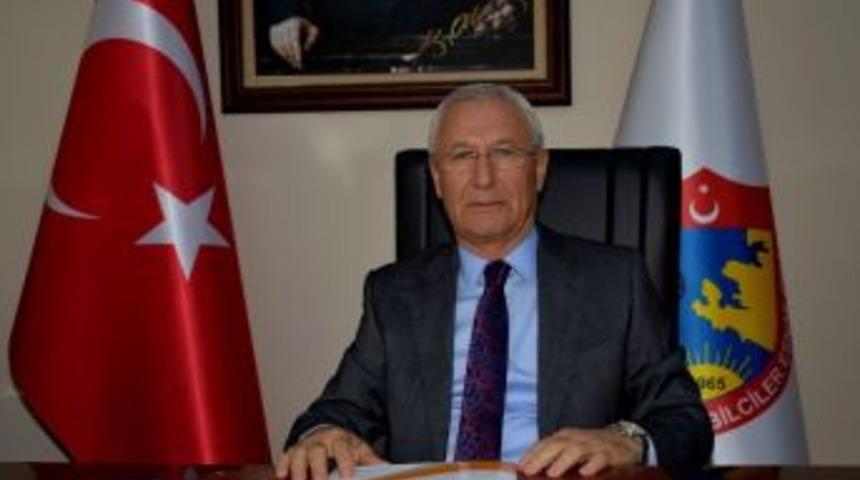 İzmirli Taksiciler Hizmet &Ccedil;ıtasını Yukarıya Taşıyor
