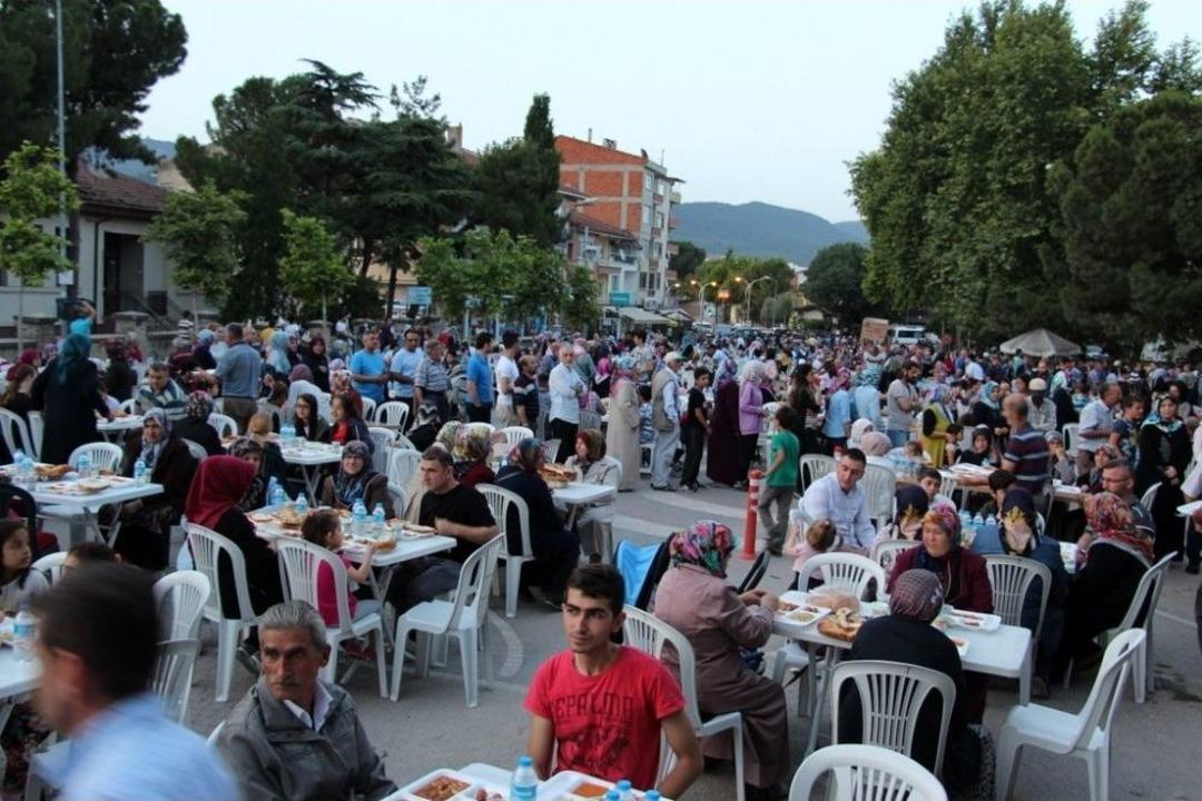 Osmaneli&rsquo;de İftar Programı