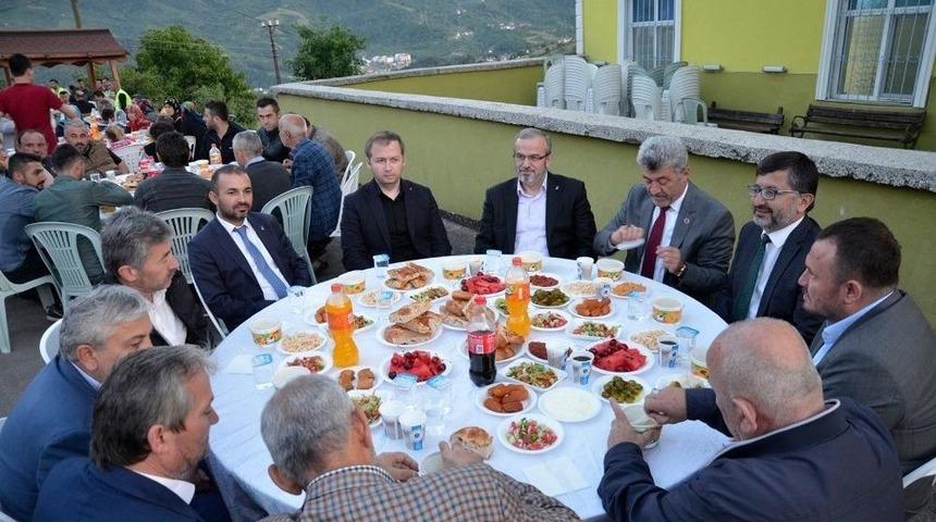 Yığılca Belediyesi Mahalle İftarlarına Devam Ediyor