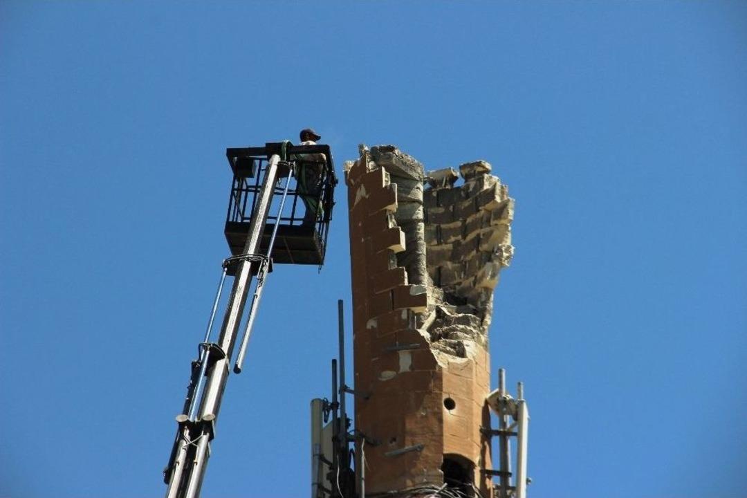 Yıldırım D&uuml;şen Minare Onarılıyor