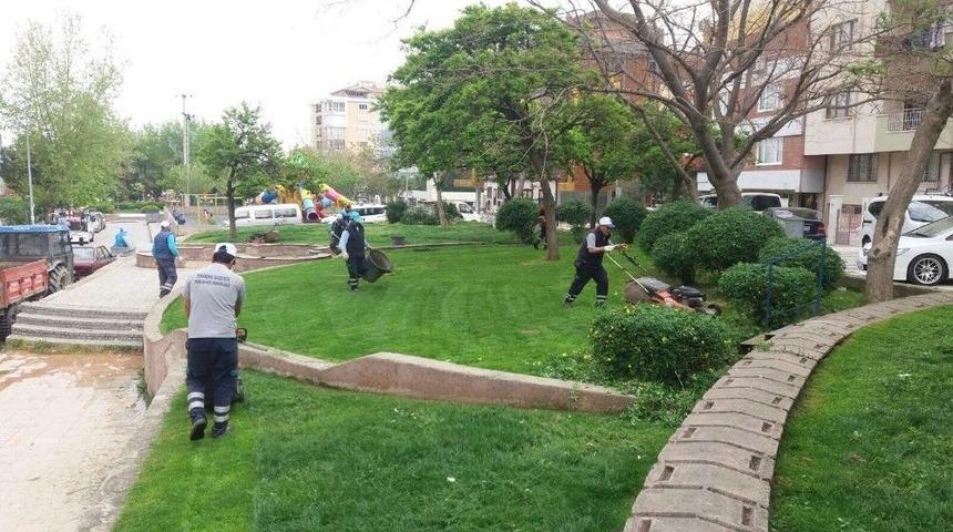 Yunusemre’den Cemal Ergün Caddesi’nde Çalışma