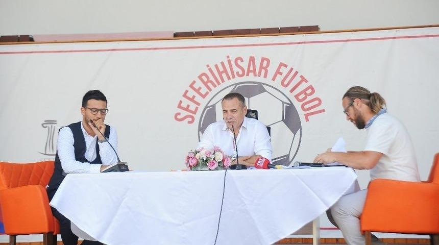 Ersun Yanal T&uuml;rk Futbolunu Değerlendirdi