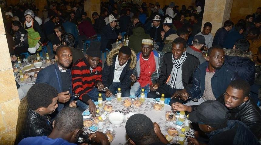 Konya&rsquo;da &Ouml;ğrenim G&ouml;ren Yabancı &Ouml;ğrenciler Buluştu