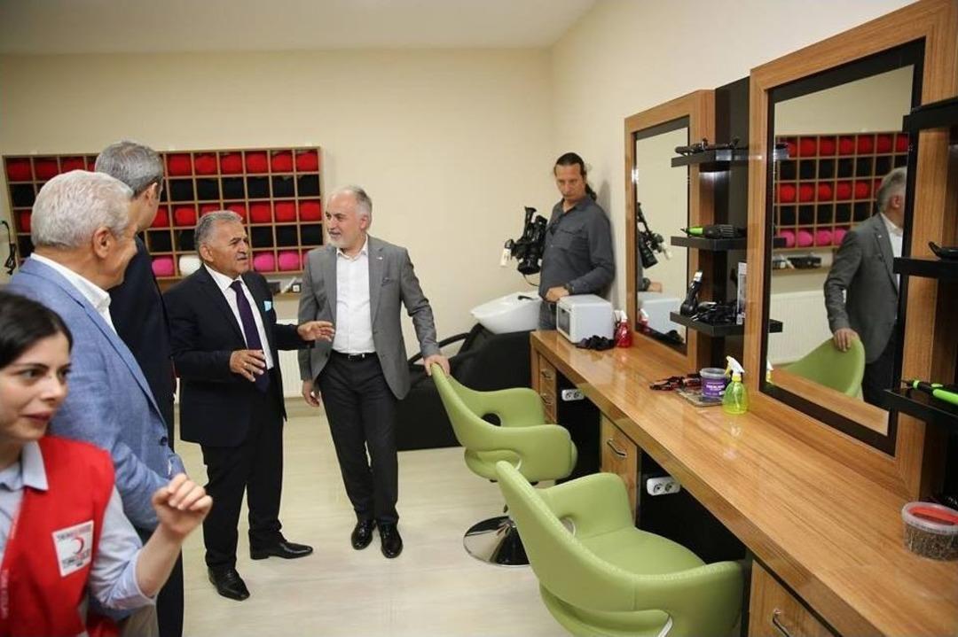 T&uuml;rk Kızılayı Kayseri Toplum Merkezi A&ccedil;ıldı