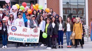 Ardahanlı Öğrencilerden Şeyh Edebali Üniversitesi’ne Ziyaret