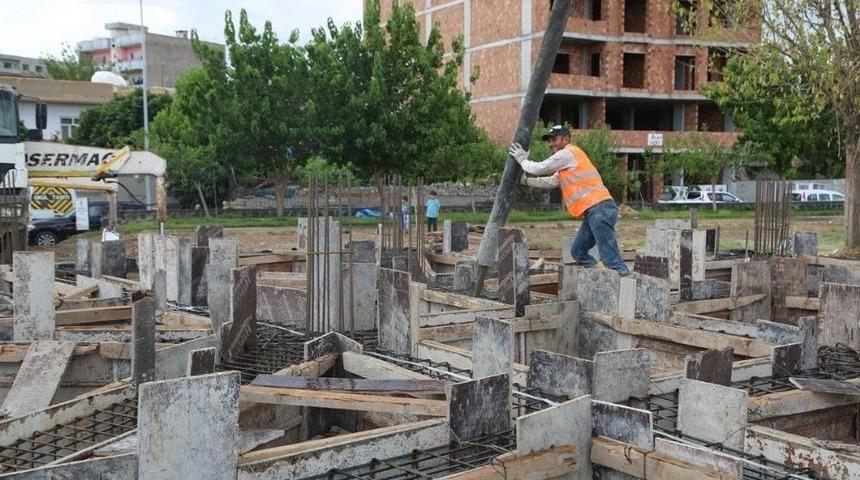 Cizre&rsquo;de Kitap Kafe&rsquo;nin Temeli Dualar Eşliğinde Atıldı