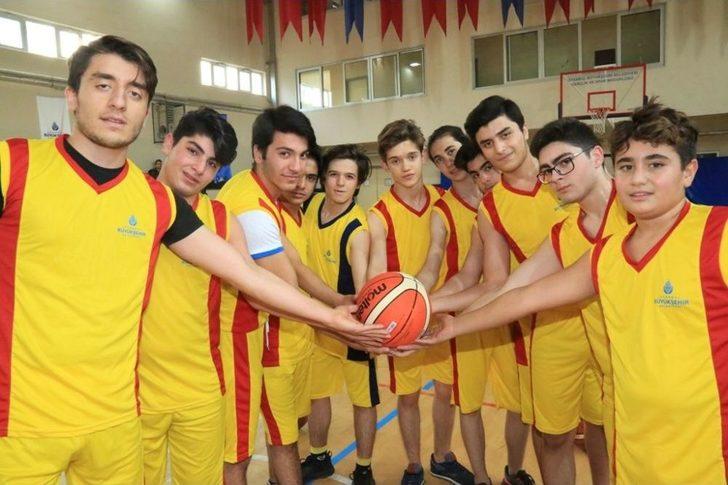 İbb’nin Spor Salonlarında Yetişen Sporcular Bir Sezonda 204 Kupa Ve Madalya Kazandı G4