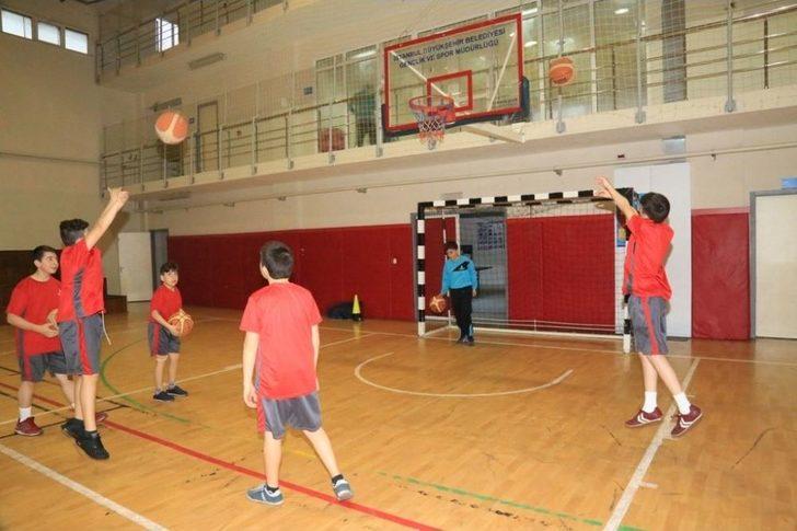 İbb’nin Spor Salonlarında Yetişen Sporcular Bir Sezonda 204 Kupa Ve Madalya Kazandı G5