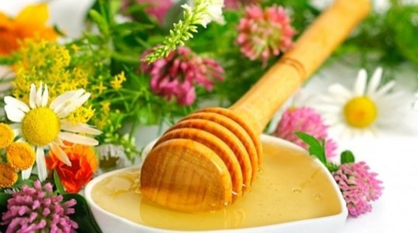 Balın Harika Faydaları Ve 5 Tazeleyici Tarif