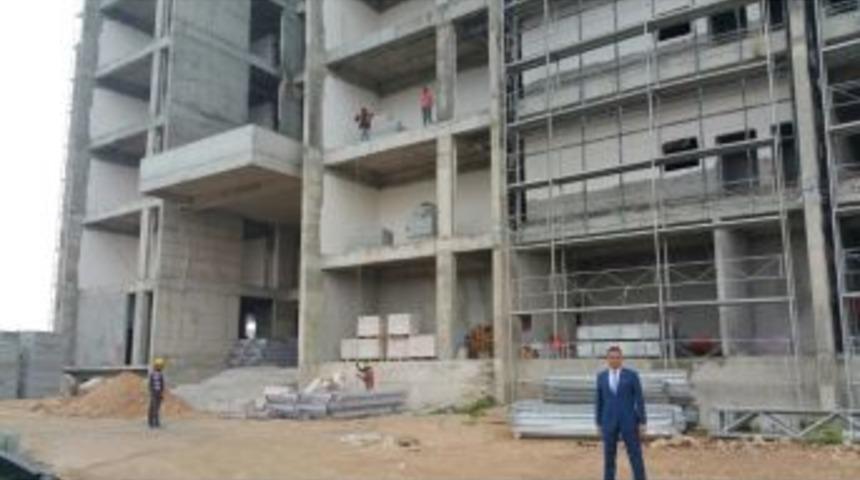 Erdemli Belediyesi&rsquo;nin Her Katına Avukat Odası Yapılıyor