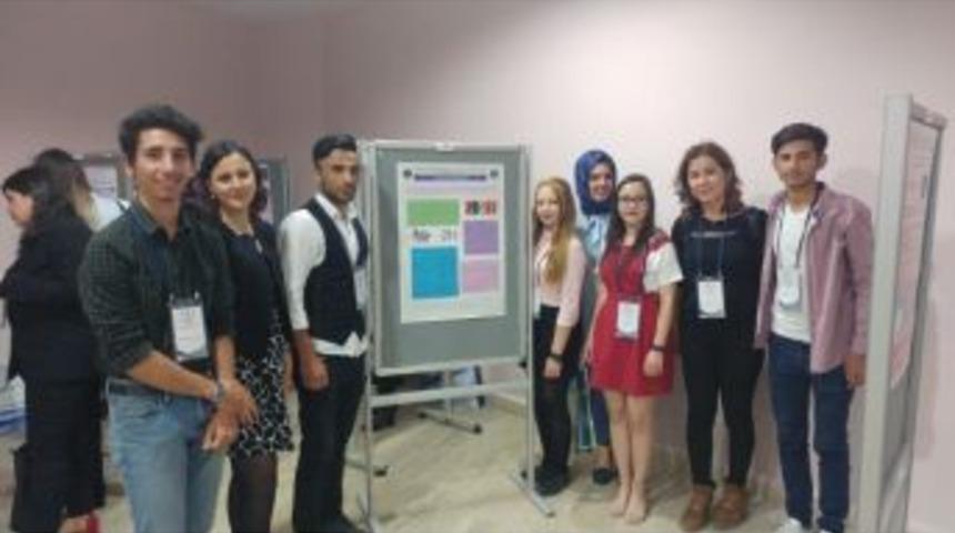 Hemşirelik B&ouml;l&uuml;m&uuml; &Ouml;ğrencilerine Kongre Deneyimi