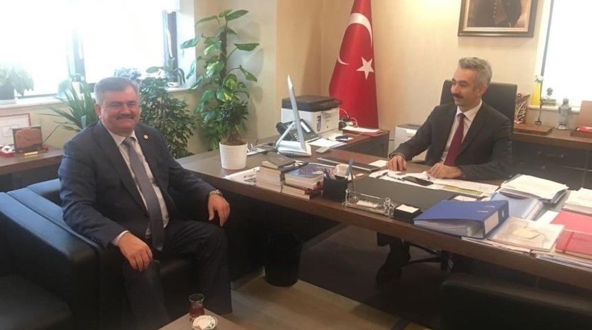 &Ccedil;aturoğlu, Sağlık Yatırımlarını Konuştu