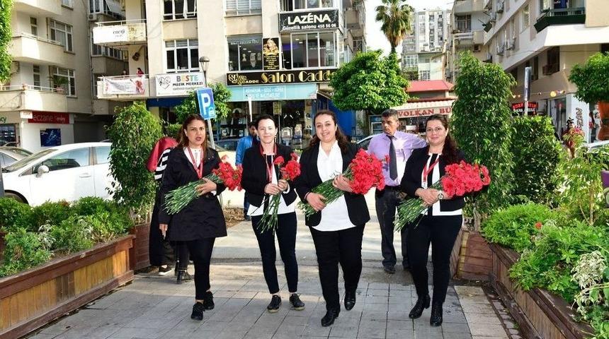 Adana Esnafına Karanfilli Karnaval Teşekkürü
