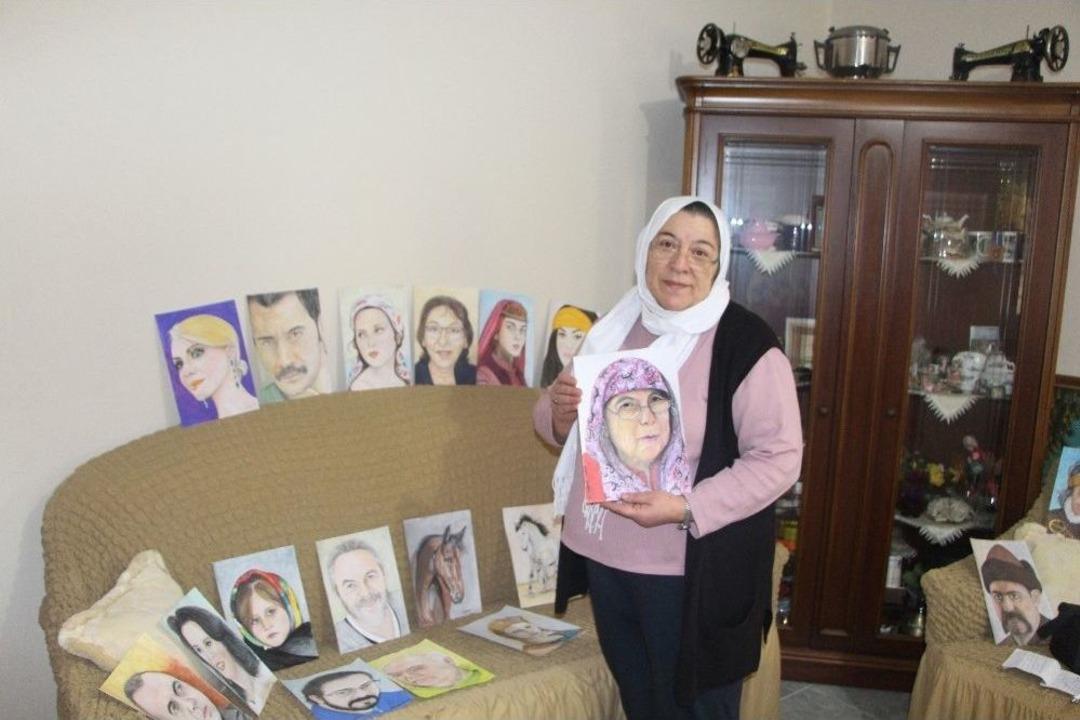 63 Yaşında 500 Eseri İle Ressamlara Meydan Okuyor