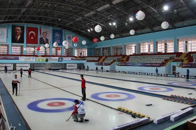 Curling 2. Lig Müsabakaları Devam Ediyor