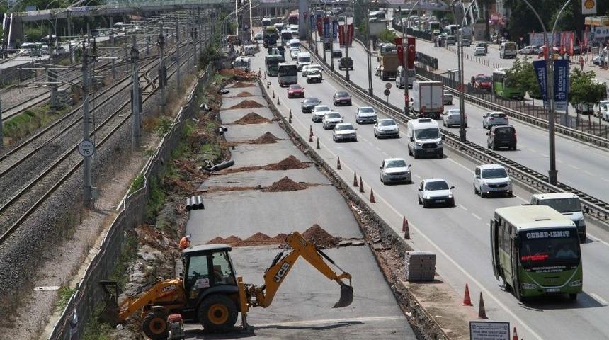 Toplu Taşıma Ara&ccedil;ları İ&ccedil;in D-100&rsquo;e Ek Şerit