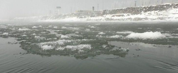 Murat Nehri’nde Antartika’yı Andıran Görüntüler G2