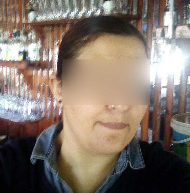 22 Yıl Sonra Bulduğu Kız Kardeşinin Kaçırılıp Fuhuşa Zorlandığını İddia Etti