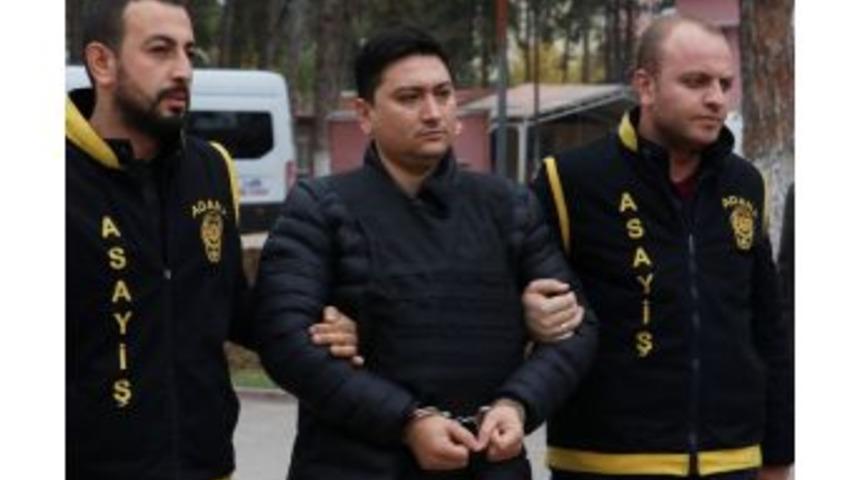 Ağabey Ve Kardeşini &Ouml;ld&uuml;ren Zanlı Tutuklandı