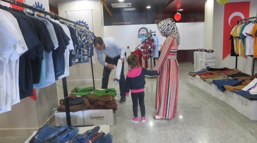 Gebze Belediyesi İhtiya&ccedil; Sahiplerinin Yanında