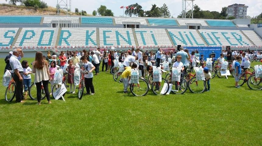 &Ouml;ğrencilere En G&uuml;zel Karne Hediyesi