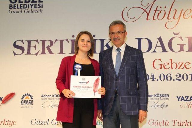 Yazarlık Atölyesi 2. Dönem Mezunlarını Verdi