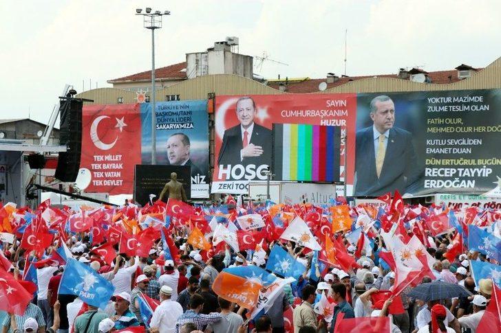 Kenan Sofuoğlu, Miting Alanına Lüks Motosikletiyle Geldi G4