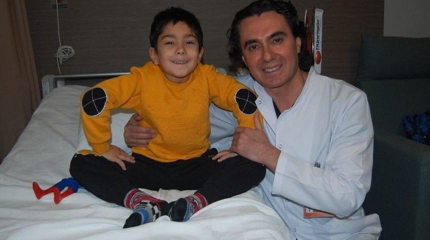 G&ouml;rme Kaybı Yaşayan 5 Yaşındaki &Ccedil;ocuk Sağlığına Kavuştu