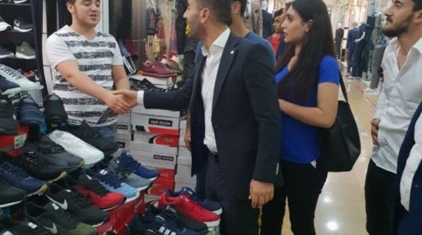 Bağımsız Aday Yıldırım K&uuml;&ccedil;&uuml;k Esnafın Sorunlarını Dinledi