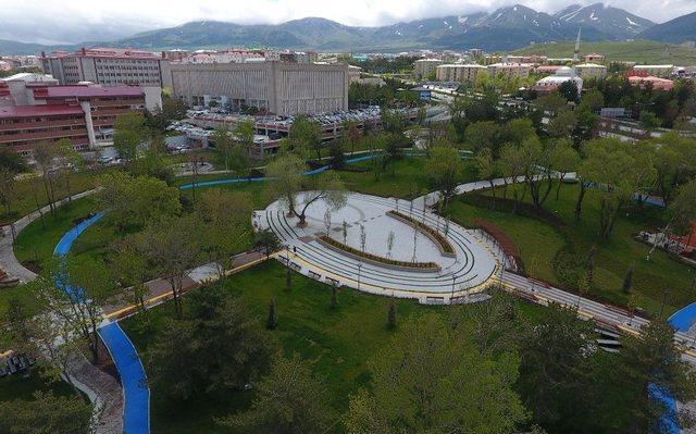 Büyükşehir’den Aziziye Parkı’na Özel Peyzaj