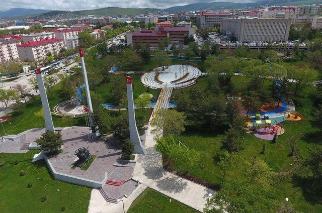 Büyükşehir’den Aziziye Parkı’na Özel Peyzaj