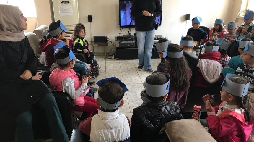 Gerc&uuml;ş&rsquo;te Miniklere Trafik Eğitimi