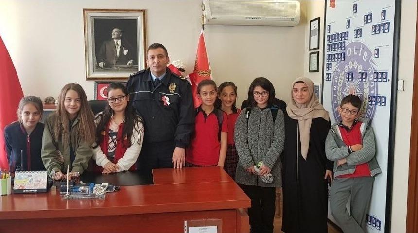 Komediksiyon Develi Tiyatro Ekibi Polisler İ&ccedil;in Tiyatro G&ouml;sterisi Yapacak