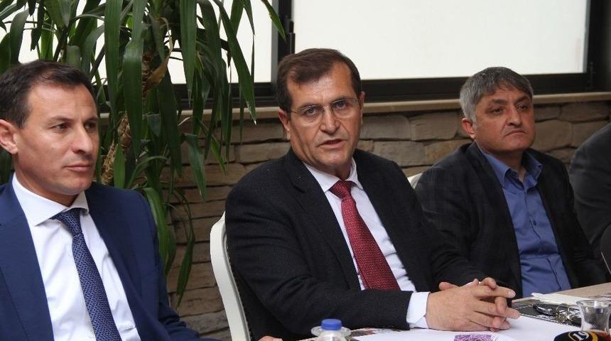 &Ouml;zkubat, &Ccedil;orum Ticaret Borsası Başkanlığına Aday