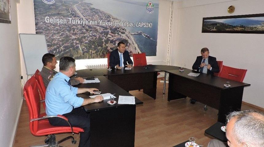 Lapseki&rsquo;de G&uuml;venlik Toplantısı