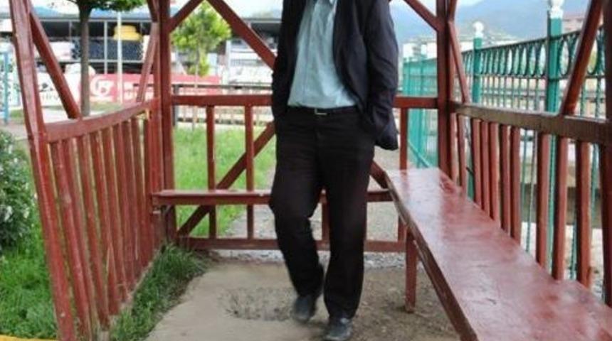 Y&uuml;r&uuml;y&uuml;ş Yolu Tehlike Sa&ccedil;ıyor