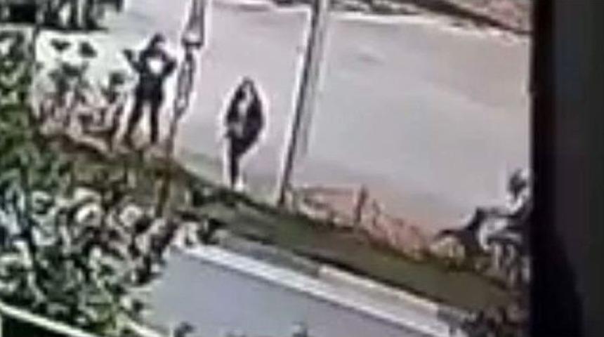 Motosiklet Kazası Kameraya Yansıdı