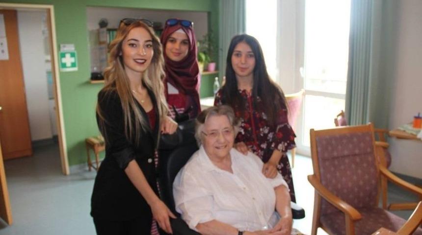 Halk Eğitim Kursunun Stajını Avrupa’da Yaptılar