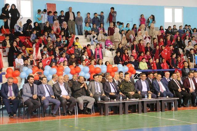 Yahyalı&rsquo;da &Ccedil;ocuklar Oyun Şenliğinde Doyasıya Eğlendi 2