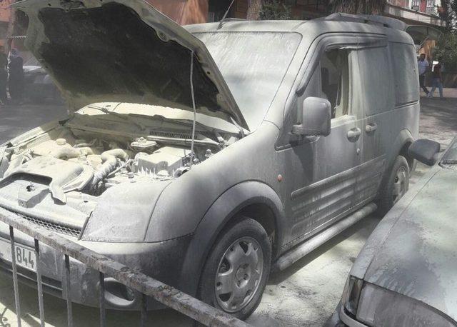 Park Halindeki Ara&ccedil; Alev Aldı 1