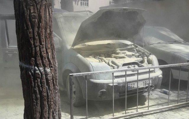 Park Halindeki Ara&ccedil; Alev Aldı 2