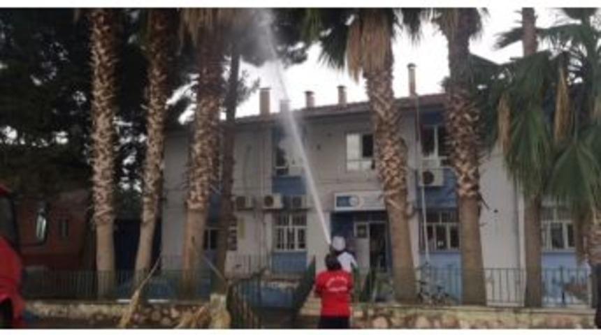 Ziraat M&uuml;hendisinin &Uuml;zerine Yıldırım D&uuml;şt&uuml;