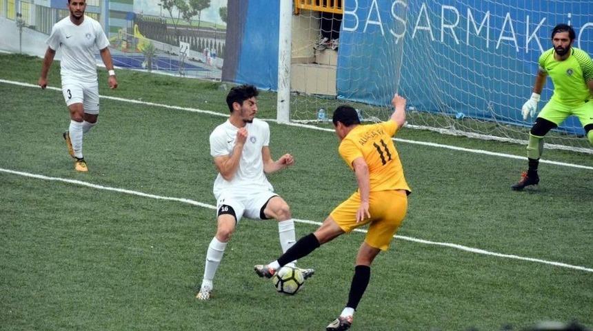 Aliağaspor Şampiyonluk Yolunda