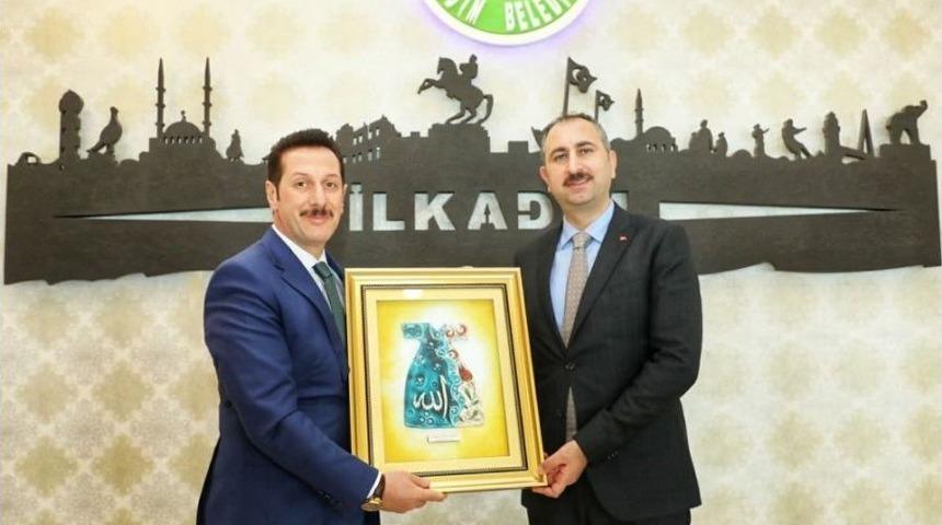 Tok: &ldquo;17 Aralık Fet&ouml;&rsquo;n&uuml;n Şantaj Ve Kumpas Yargı Darbesidir&rdquo;