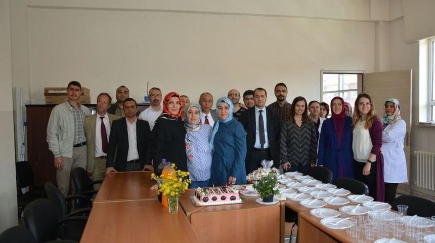 İlçe Sağlık Müdürlüğü Çalışanları Kadro Sevincini Kutladı