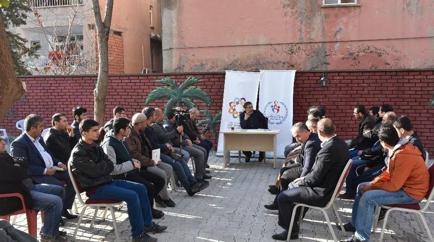 Şair-yazar Abdulvehap Ballı İmza Günü Düzenledi