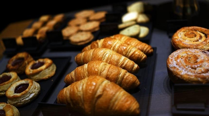 Starbucks ABD, Satılmayan Yiyeceklerin % 100'ünü İhtiyaç Sahibi İnsanlara Bağışlayacak