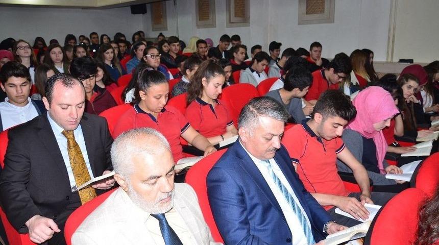 Gazeteciler Vali Yazıcı İle Okuma Etkinliğine Katıldı