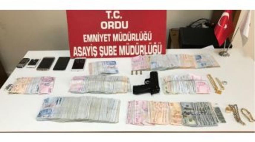 Fuhuş Operasyonundan Servet &Ccedil;ıktı