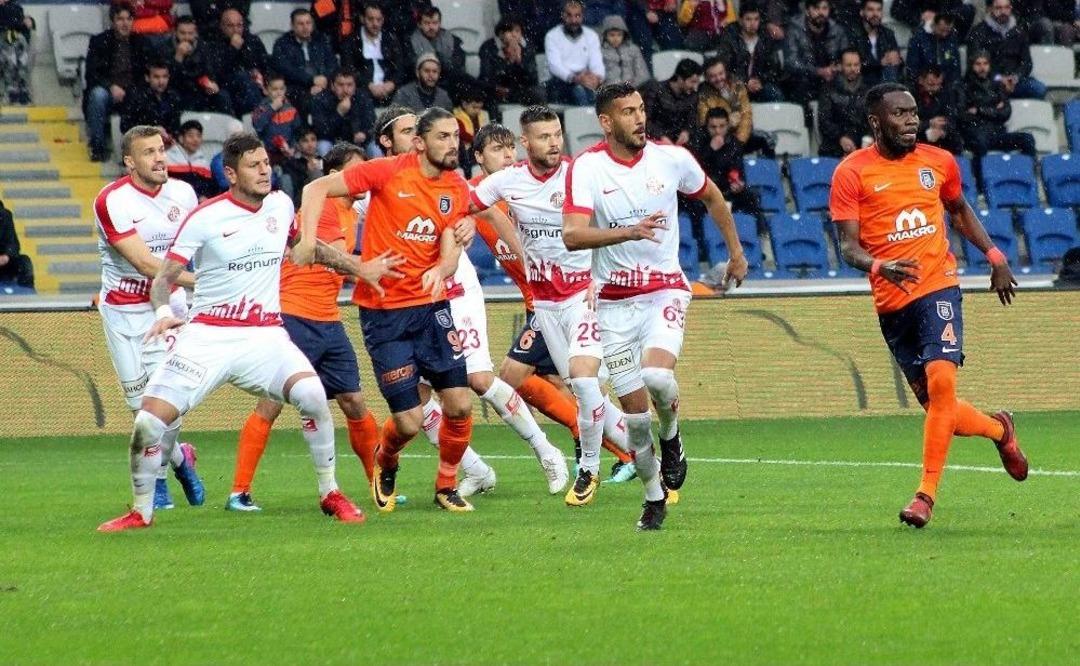S&uuml;per Lig: Medipol Başakşehir: 4 - Antalyaspor: 1 (ma&ccedil; Sonucu)